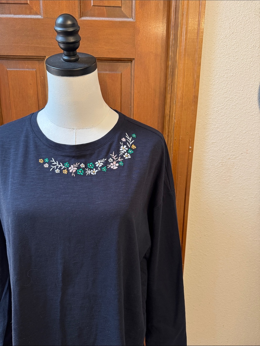 NWT Barbour Ambarley Tee Navy Long-Sleeve Floral Embroidery Size 12